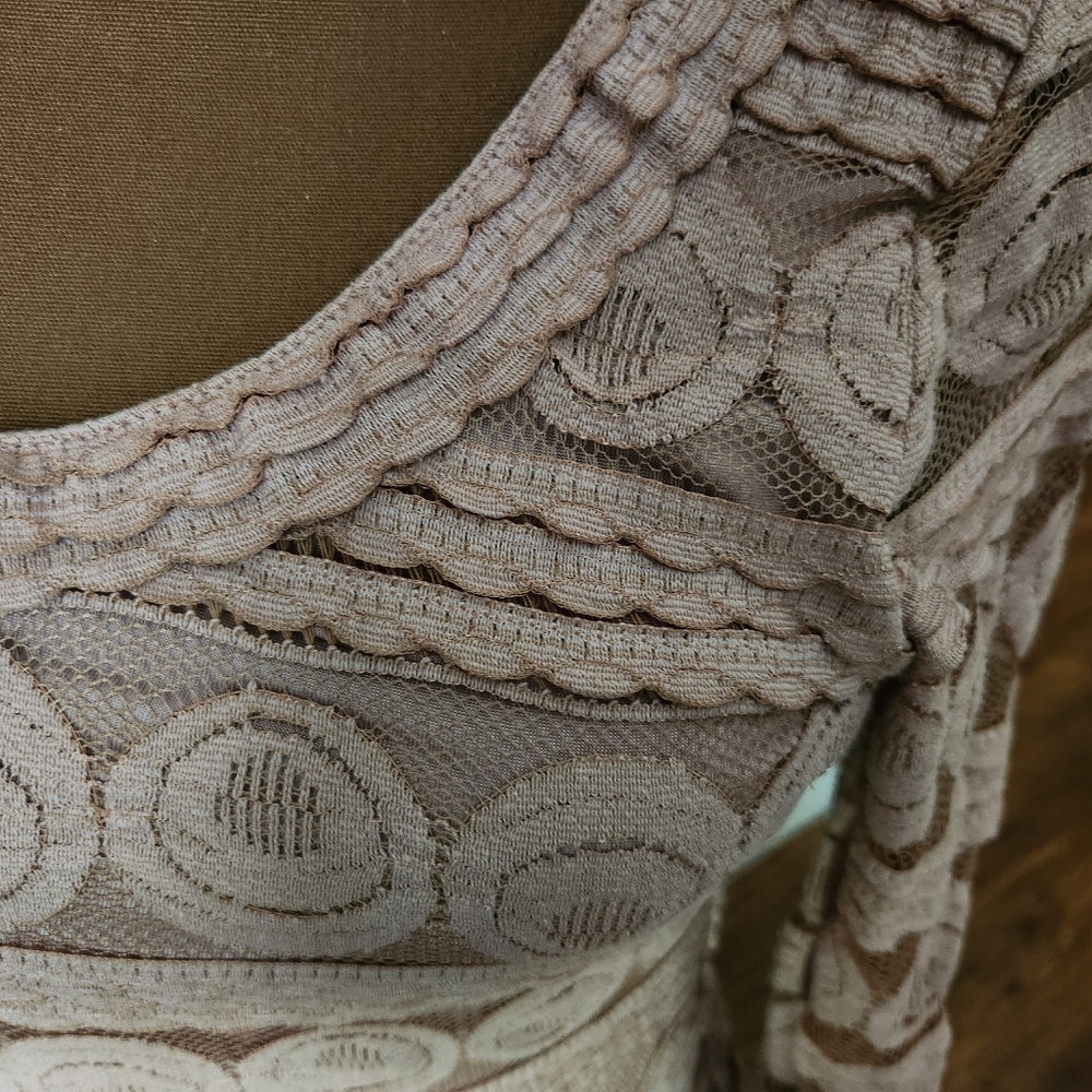 Sundance lace maxi dress fully lined - Picture 5 of 16